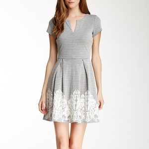 Soprano houndstooth and floral dress